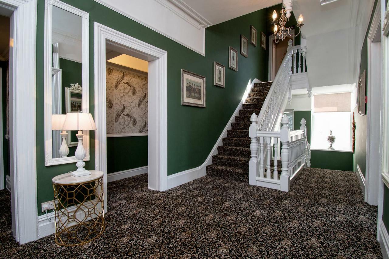 מלון חלנדודנו Lansdowne House With Private Car Park מראה חיצוני תמונה